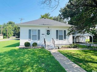 1010 Murray St, Eldorado, IL 62930