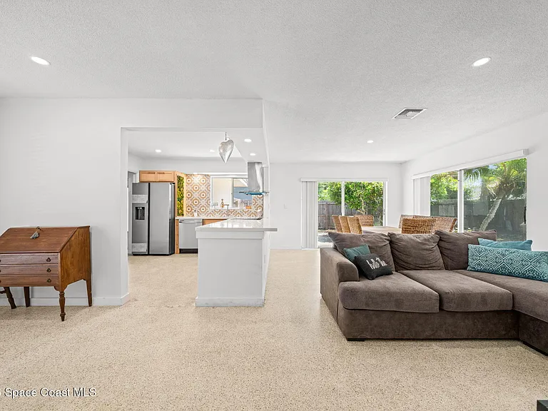 2050 Port Malabar Blvd NE — Photo 6