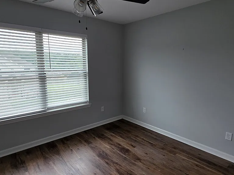 1010 Grand Teton Dr — Photo 16