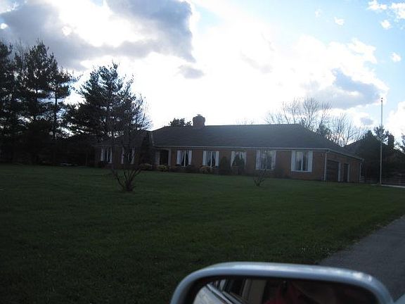2nd image of 3823 Reynoldsburg New Albany Rd