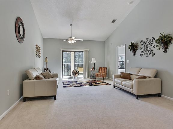 5th image of 117 Laurel Wood Way Unit 203