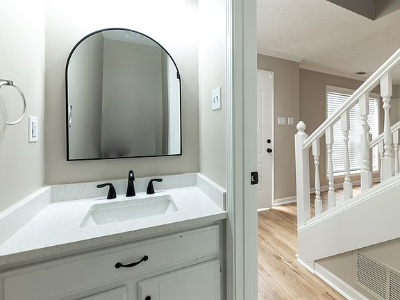 5th image of 9102 Valkrie Ln