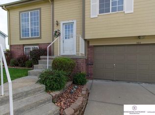 11011 S 17th St, Bellevue, NE 68123