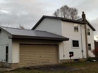 4640 W Hallett Rd, Hillsdale, MI 49242