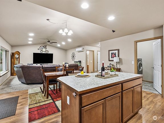 4th image of 6020 162nd Street E