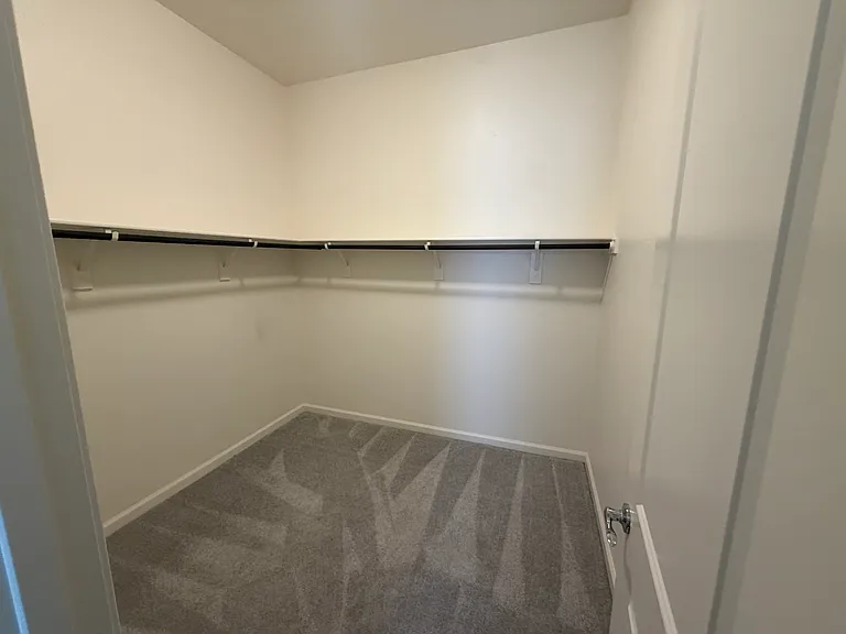 7693 Boulder Falls Dr — Photo 12