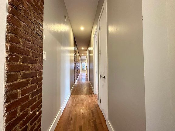 5th image of 4240 Broadway #D6