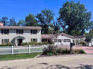 16 Madera Ct, Taylorville, IL 62568