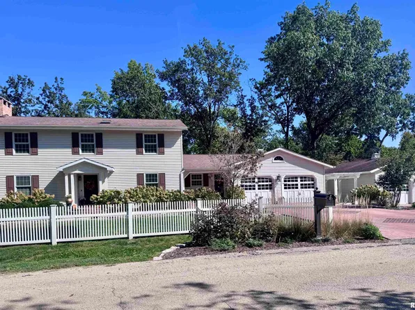 16 Madera Ct, Taylorville, IL 62568