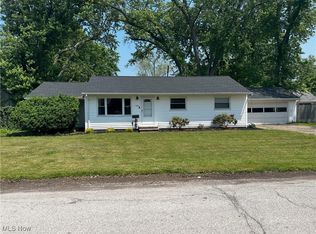 605 Cherokee Trl, Willoughby, OH 44094