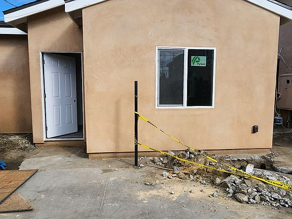 5th image of 9613 Truba Ave #2
