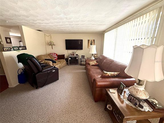 4th image of 11210 Meadow Dr