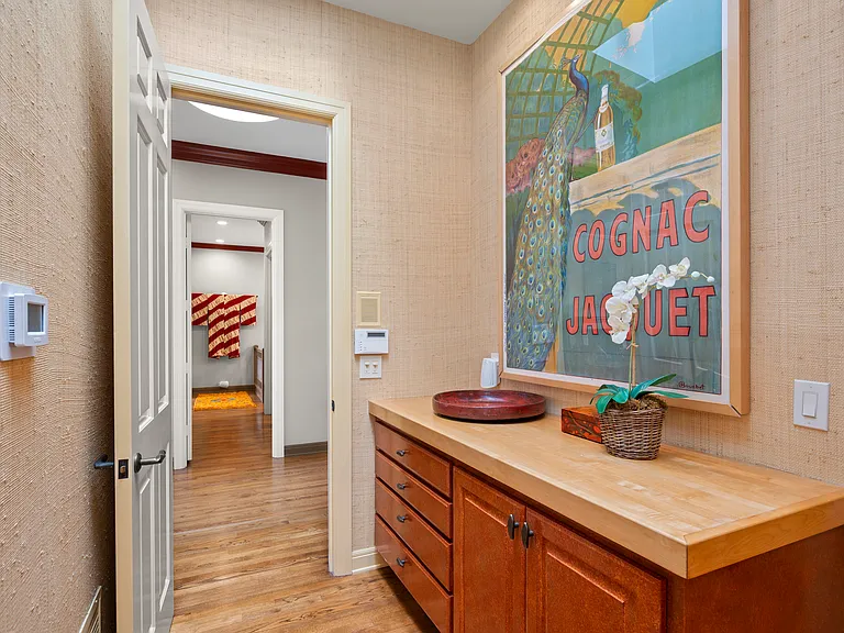 7612 Hillside Dr — Photo 22