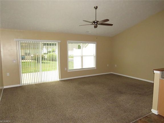 3rd image of 6744 Bayside Dr