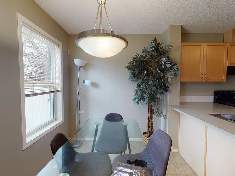 6 Panatella St NW — Photo 5