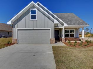 104 Drews Ln, Panama City, FL 32405