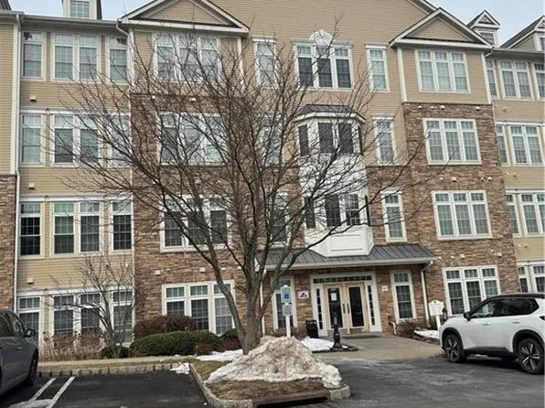 1409 Cedar Village Blvd, East Brunswick, NJ 08816