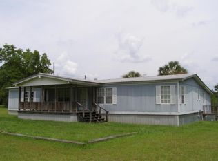 164 Loop Rd, Laurel Hill, FL 32567