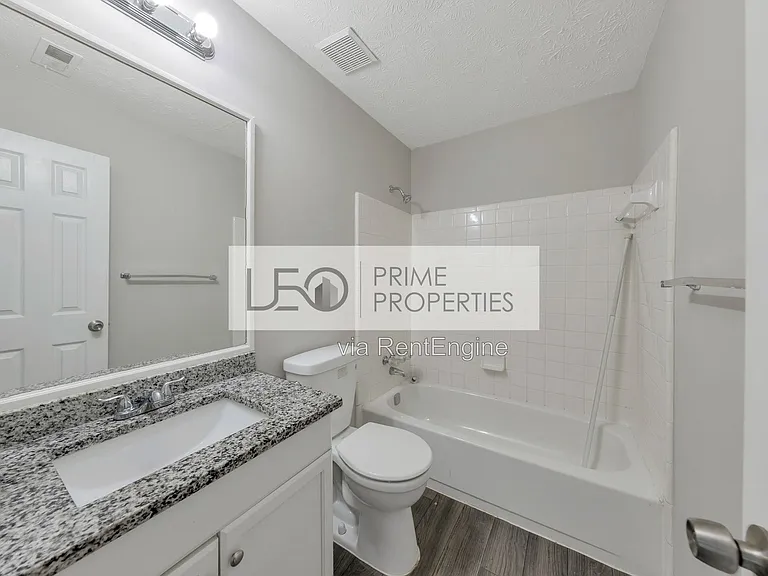 1008 Huntington Trce SE — Photo 15