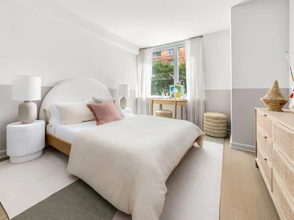 20 River Terrace image 6 of 10