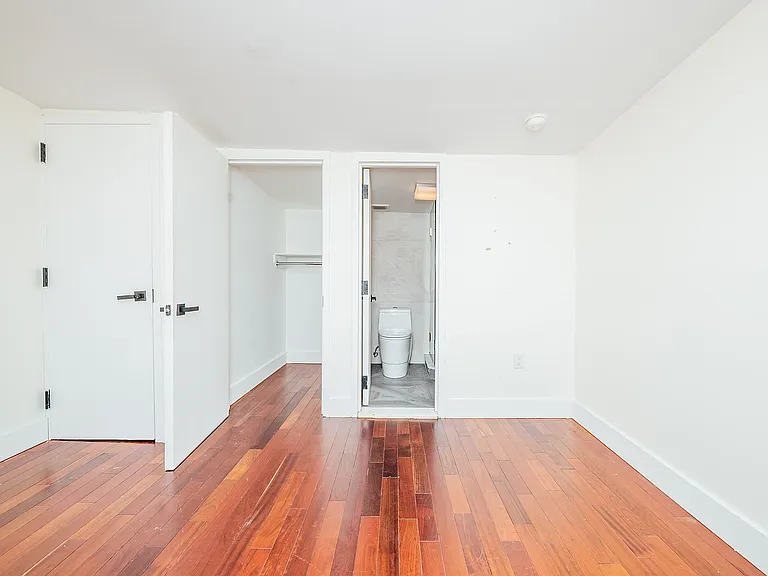 1434 De Kalb Ave #3L — Photo 3