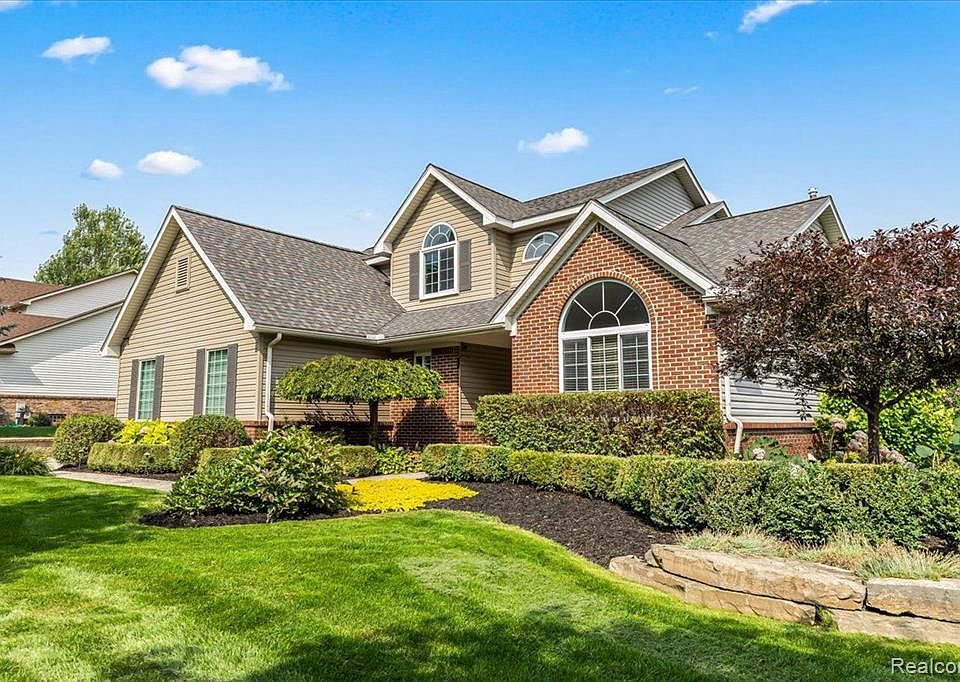 576 Sunrise Dr, Clarkston, MI 48348 Zillow