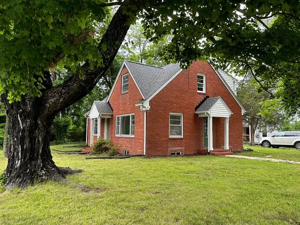 231 Milford St, Bowling Green, VA 22427