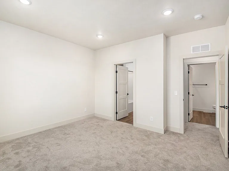 The Revere Townhomes — Photo 11