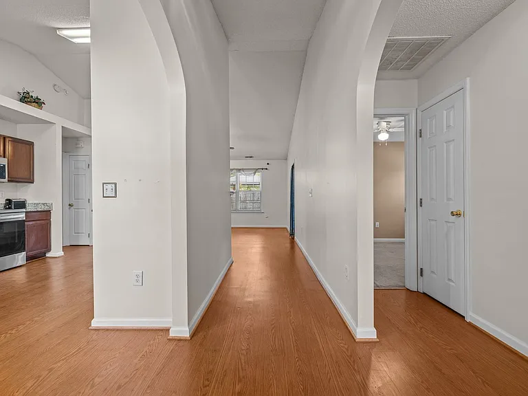 4109 Fawn Glen Dr — Photo 10