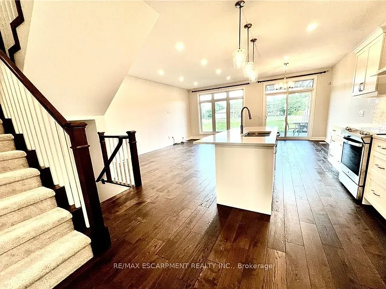 7174 Parsa St — Photo 3