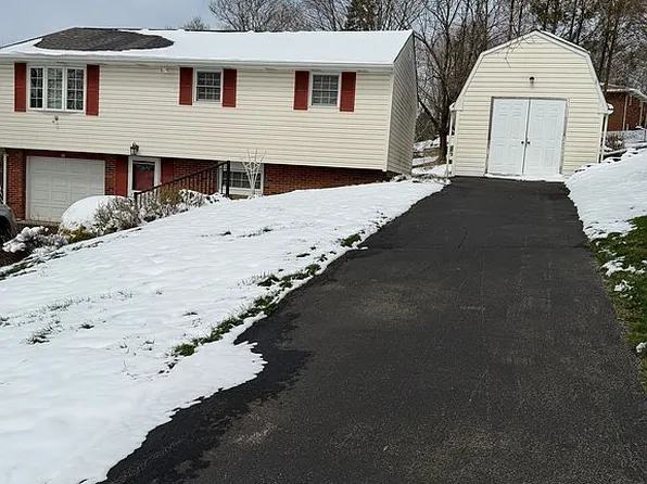 105 Willow Dr, Sarver, PA 16055