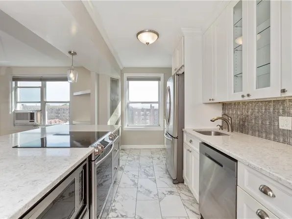160 72nd St APT 798, Brooklyn, NY 11209
