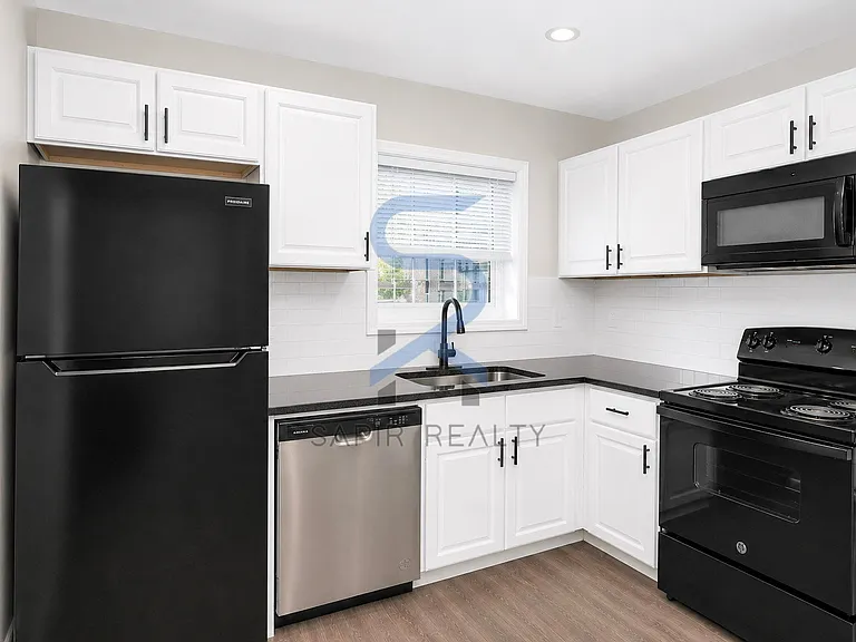 371 Lanier St NW #1 — Photo 6