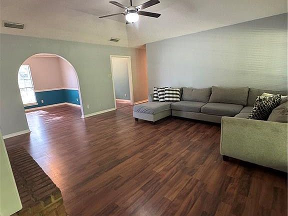 4th image of 3267 Zephyr Dr