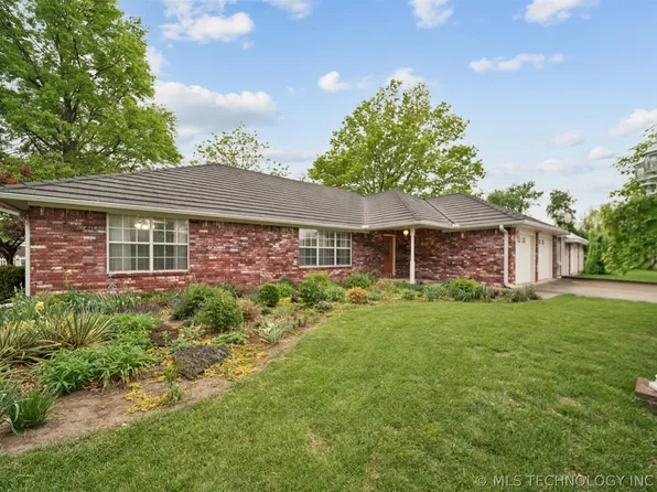 616 Grove Crest Rd, Pryor, OK 74361