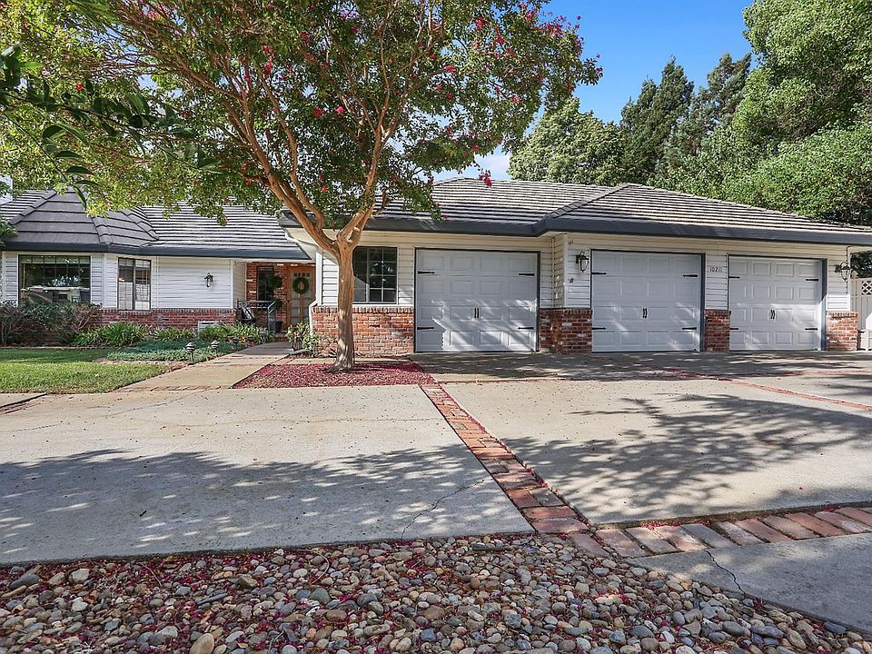 1st image of 10211 Van Parker Ln