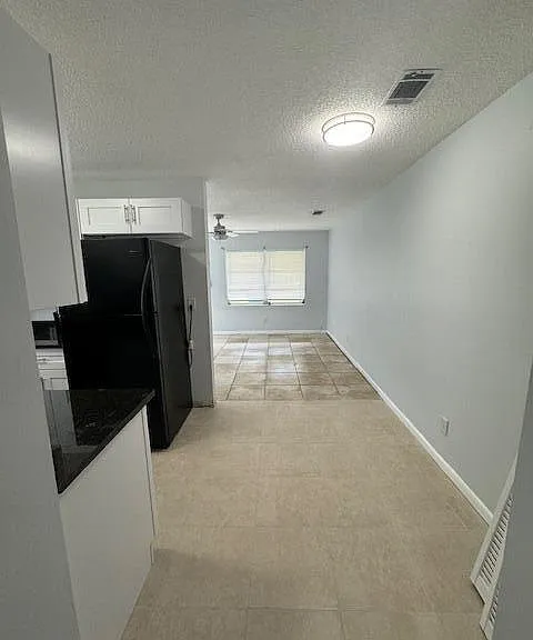 127 Pineda St #1 — Photo 4
