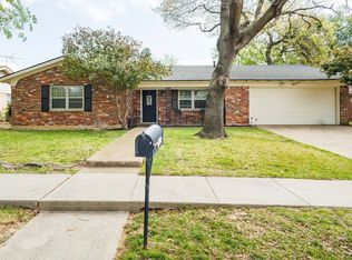 2304 Shady Brook Dr, Bedford, TX 76021