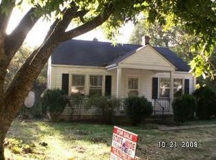 1304 W Osborn Rd, Farmville, VA 23901