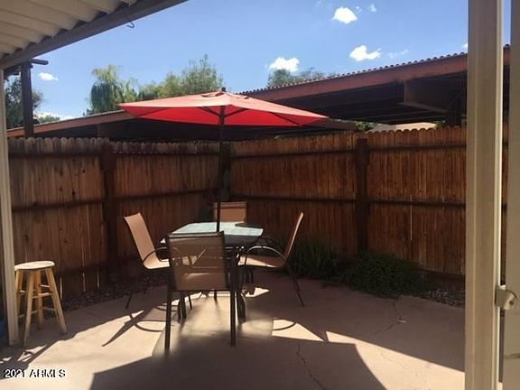 3rd image of 1052 S San Jose Unit 5