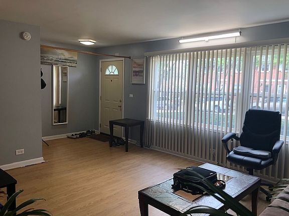 4th image of 555 Lynn Ct Unit A