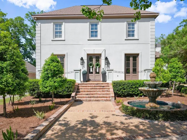 1242 Applewood Rd, Baton Rouge, LA 70808