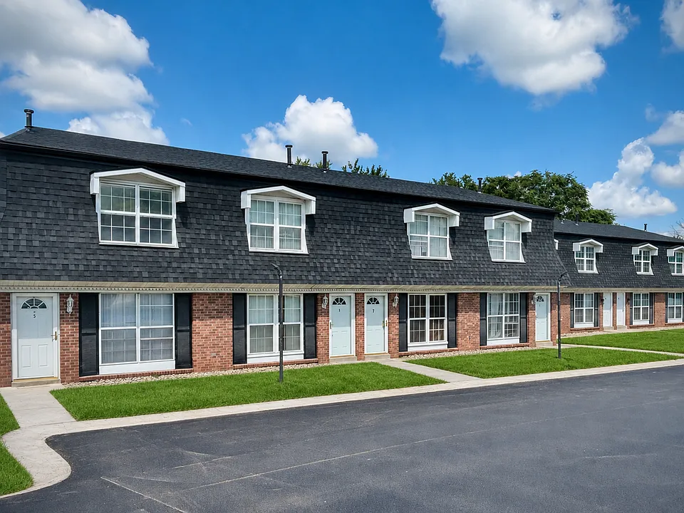 101 N Oak St #12