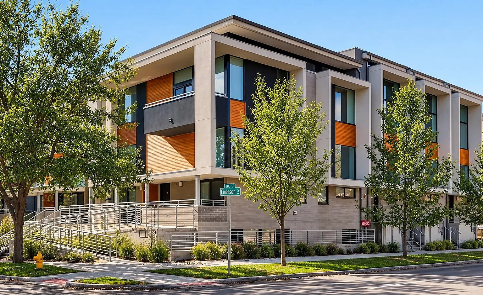 Emerson Lofts — Photo 1