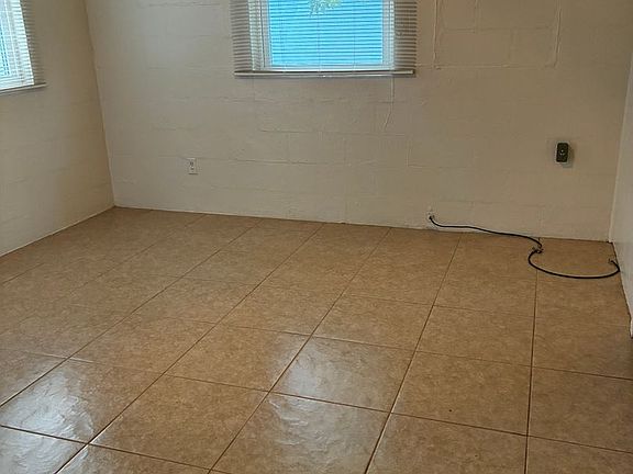 4th image of 531 E Miracle Strip Pkwy APT 1