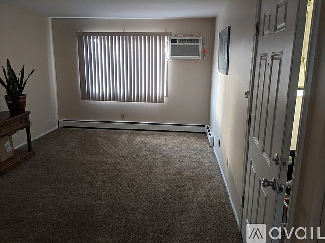 1st image of 8161 Mount Ct #4