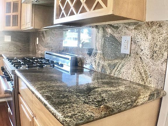 5th image of 68 Eaglehaven Ct