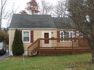 421 Easton Rd, Pearisburg, VA 24134