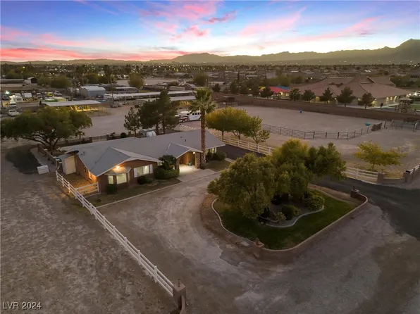 5901 W Washburn Rd, Las Vegas, NV 89130