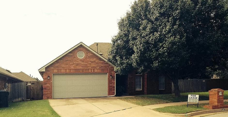 1st image of 1416 NW 183rd Ter